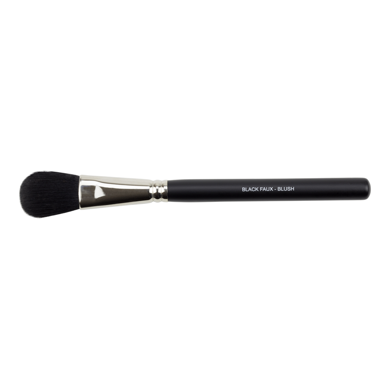 Deluxe Buffer Brush - Illuminator, bronzer, blush
